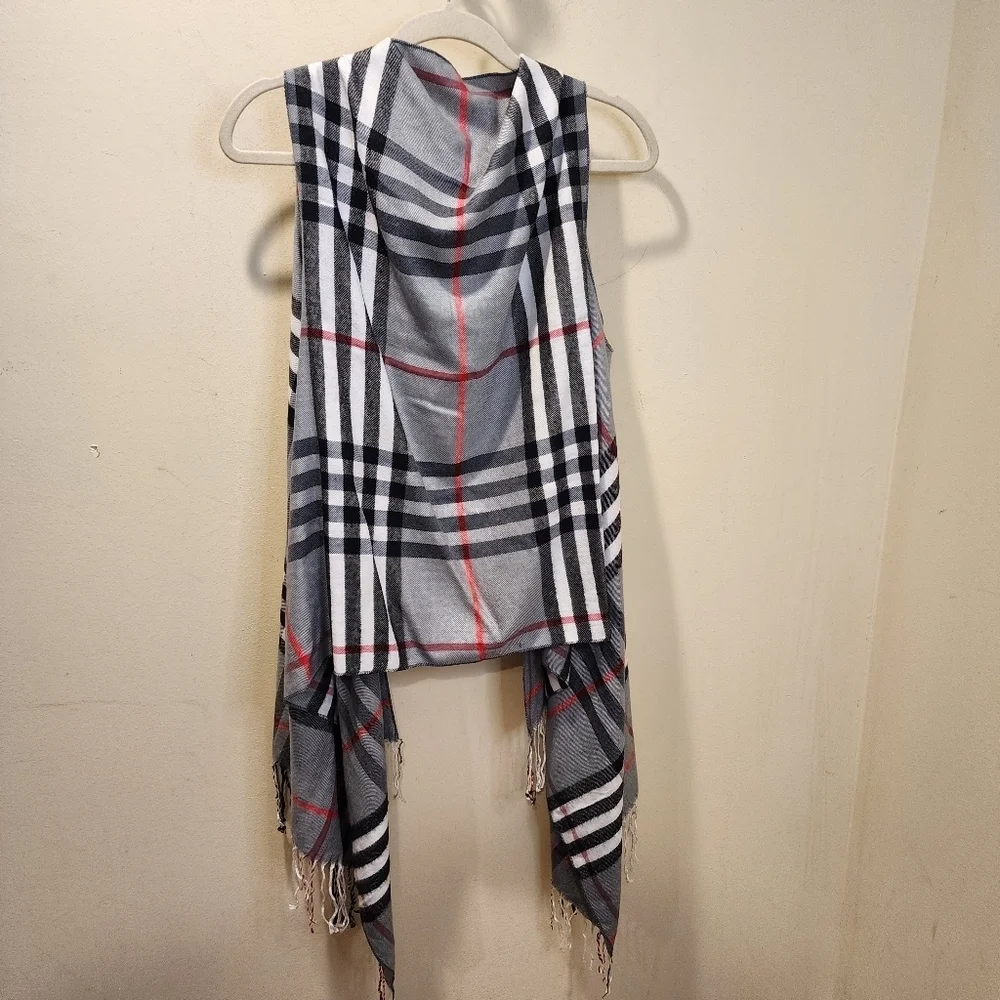 Plaid Fringe Litghweitgh Cashmere Blend Vest Or Scarf
